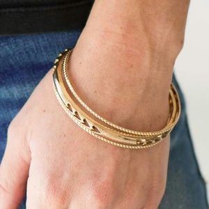 Paparazzi Heart Bangle